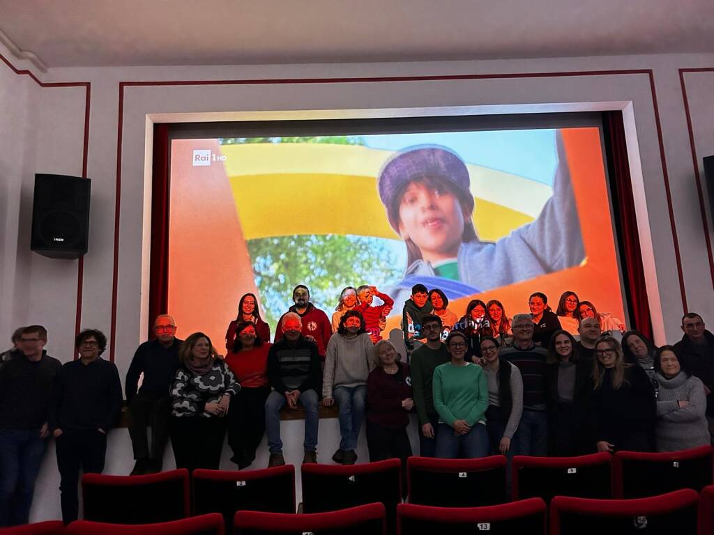 La finalissima di Sanremo al Cinema Santamanzio di Travedona per Clara