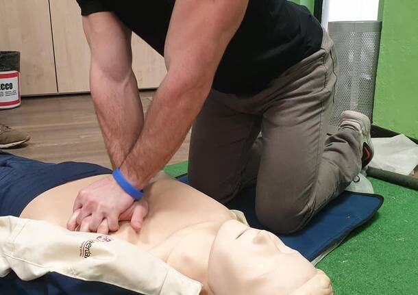 Corso Gratuito per utilizzo defibrillatori - per giovani 16- 34 anni