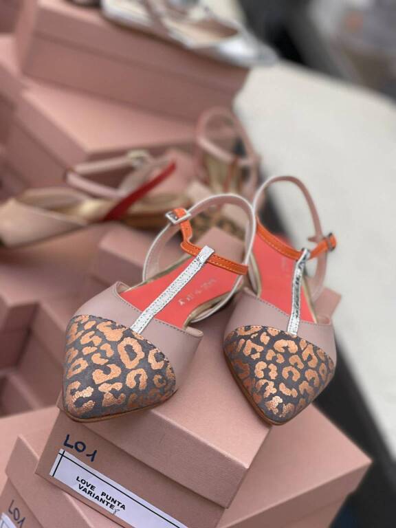 Gli Ambulanti di Forte dei Marmi - Angera