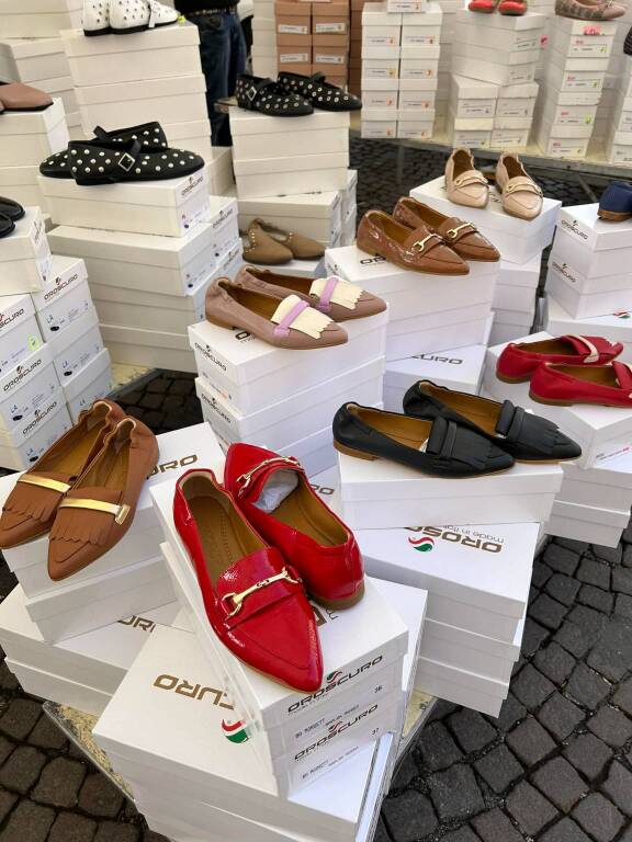 Gli Ambulanti di Forte dei Marmi®  a Verbania