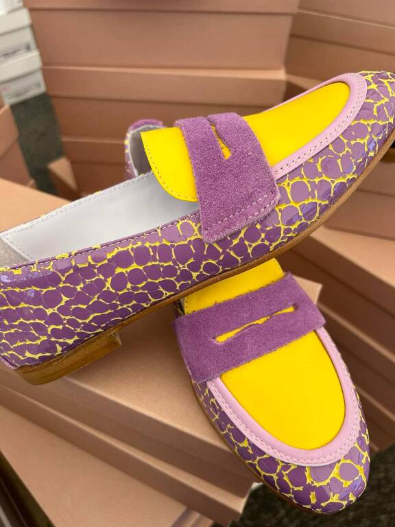 Gli Ambulanti di Forte dei Marmi® colorano la piazza di Laveno Mombello