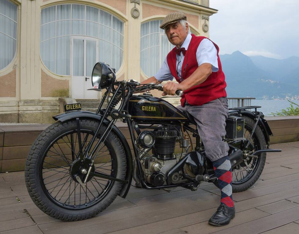 Luino, il concorso d\'eleganza su due ruote