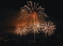I fuochi d'artificio 2024 a Lavena Ponte Tresa - foto di Gianpietro Toniolo