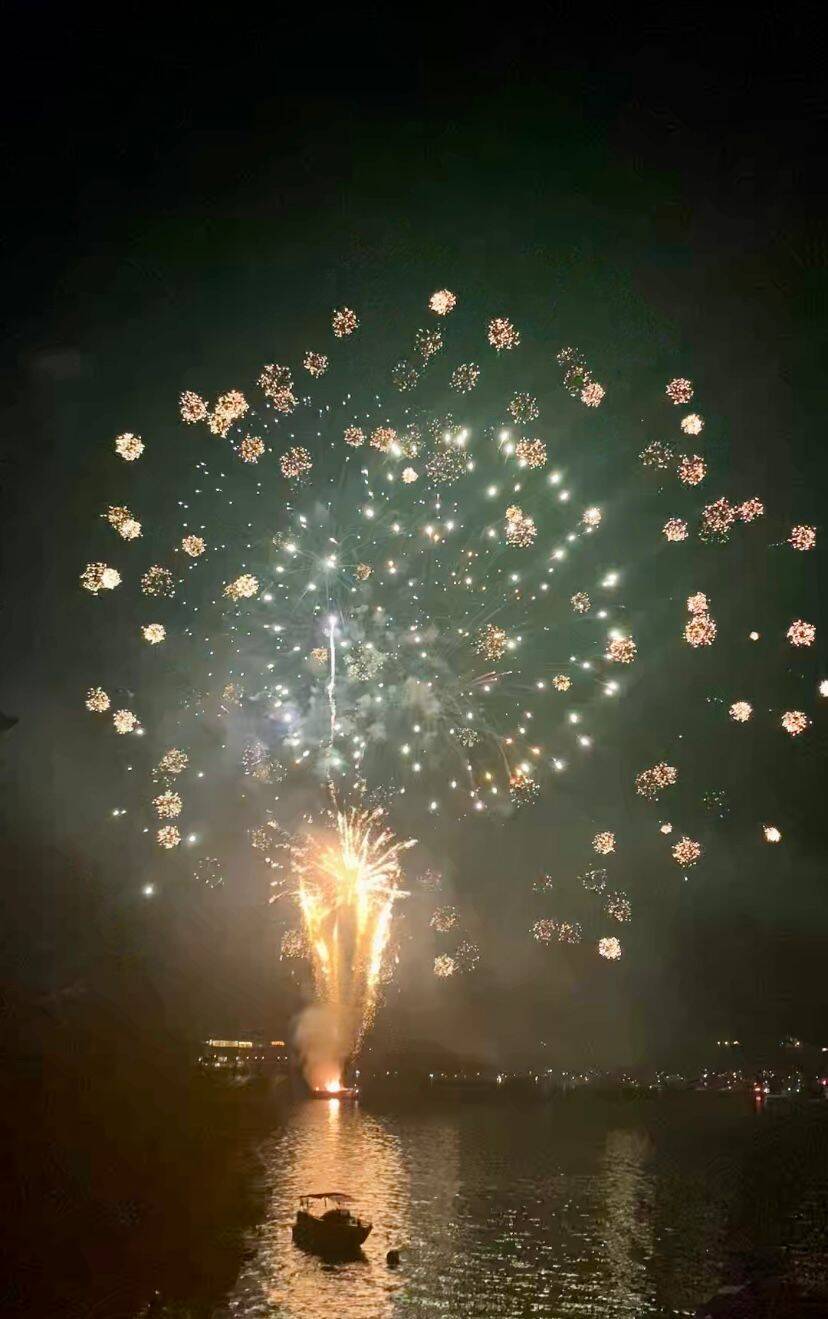 I Fuochi d'artificio a Laveno Mombello 2024