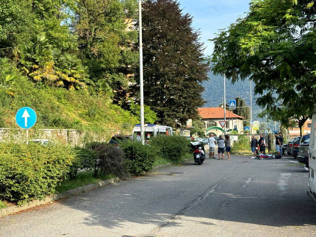 L'incidente tra auto e moto a Gemonio