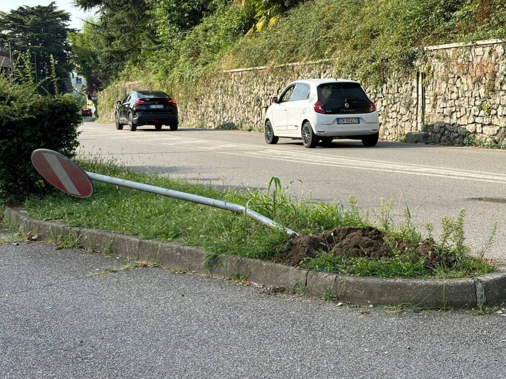 L'incidente tra auto e moto a Gemonio