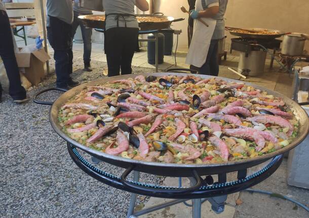 La "paella" accende la festa a Ternate