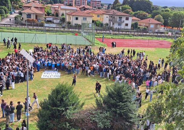 Protesta Dalla Chiesa Sesto Calende 