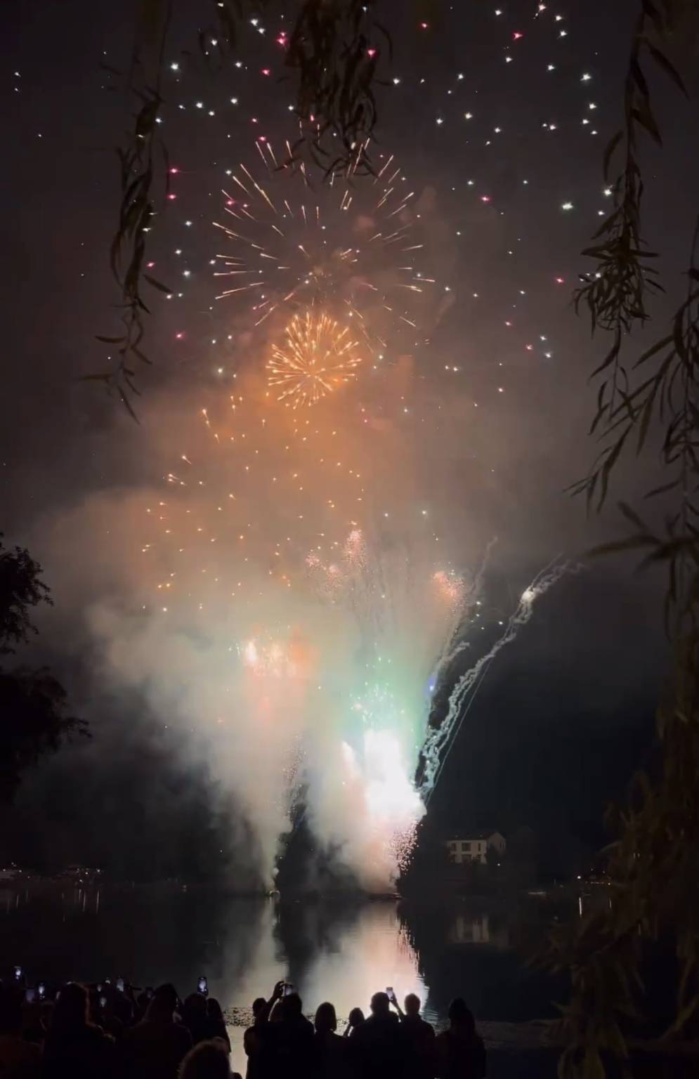 Sesto Calende - Fuochi d'artificio, foto di Ezio Cairoli