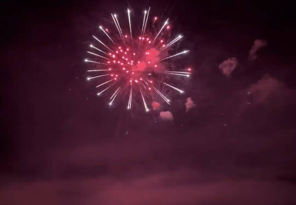 Sesto Calende - Fuochi d'artificio, foto di Ezio Cairoli
