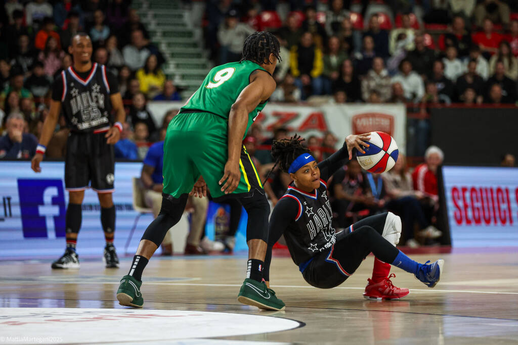 Gli Harlem Globetrotter incantano Varese