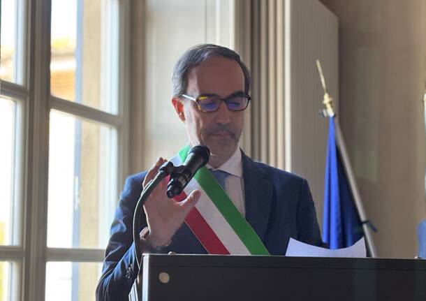 ina Montinaro la cittadinanza onoraria di Laveno Mombello