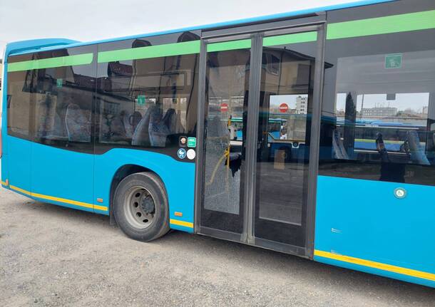 Vandalismi autolinee varesine