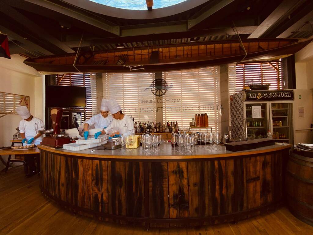 Scrittori e sapori di lago alle Officine dell\'acqua di Laveno