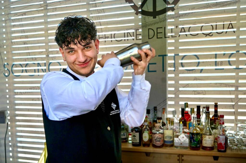 Scrittori e sapori di lago alle Officine dell\'acqua di Laveno