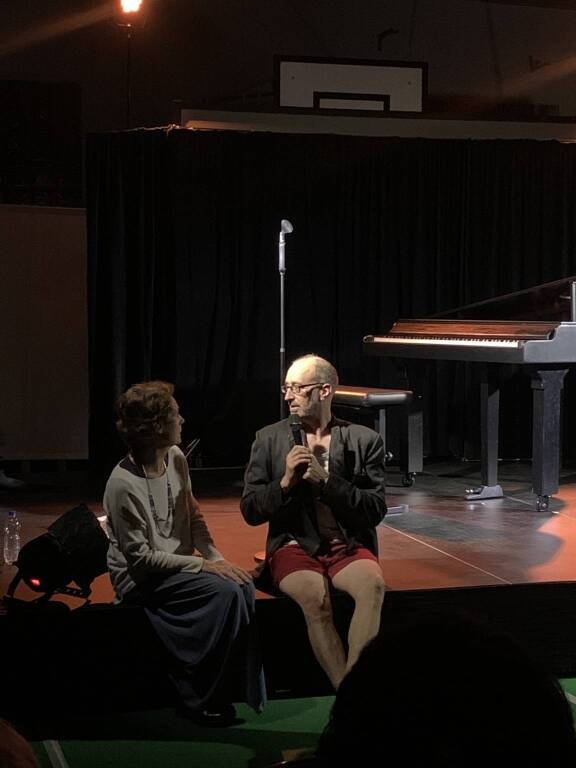 Henry Camus porta a Laveno la meraviglia dell'imperfezione