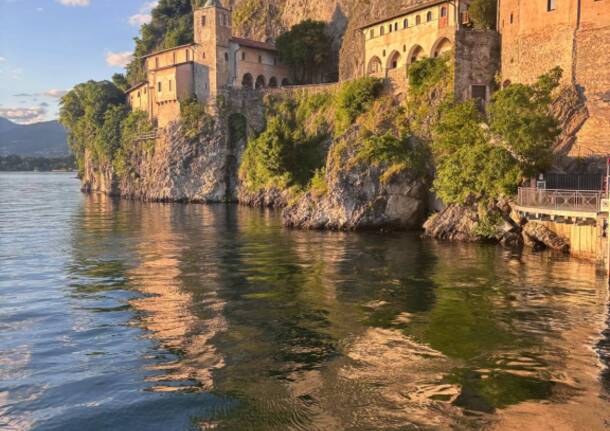 L’inaugurazione del battello che collega Laveno a Santa Caterina