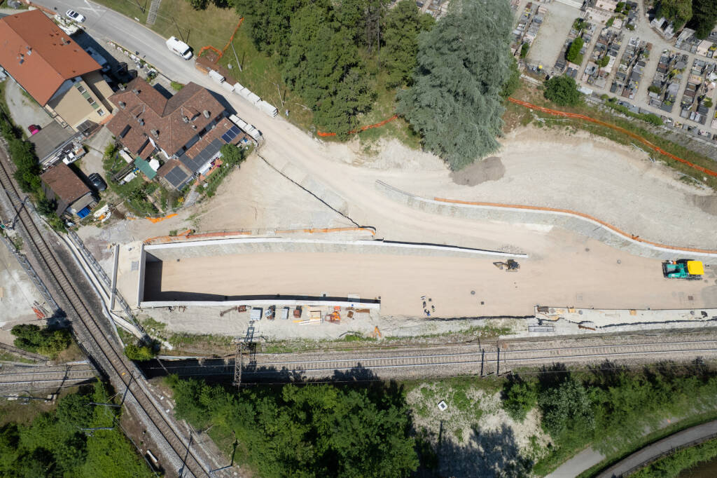 Alptransit Laveno Mombello 