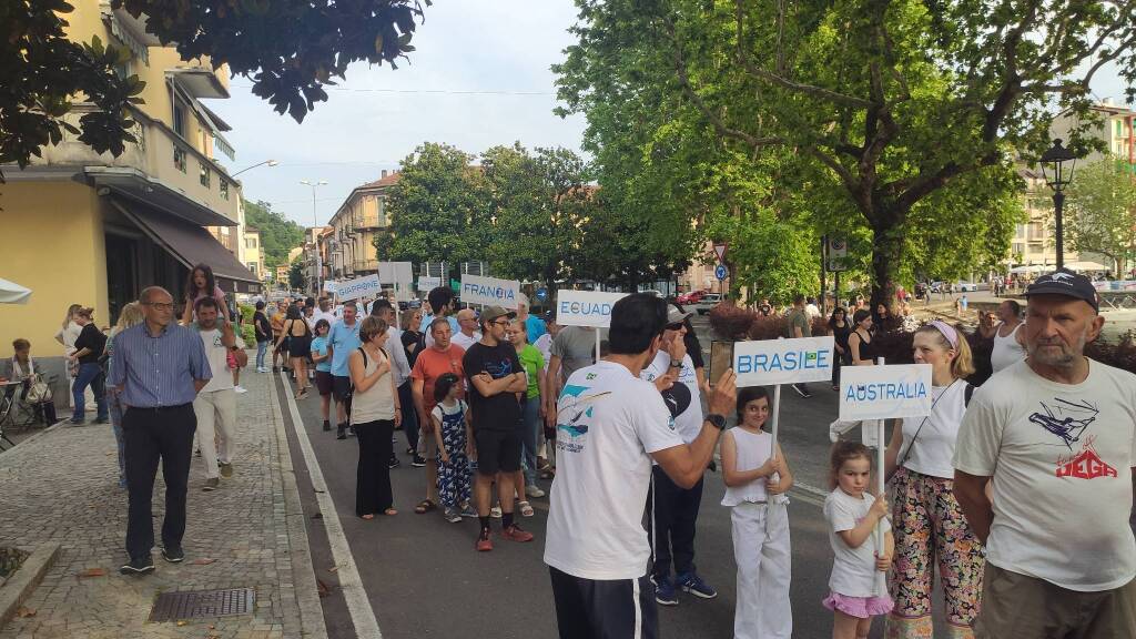 L'inaugurazione del Campionato del mondo di deltaplano a Laveno