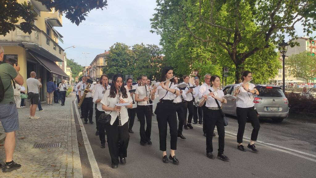 L'inaugurazione del Campionato del mondo di deltaplano a Laveno