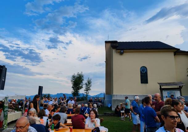 A Campagnano si fa festa ammirando il lago