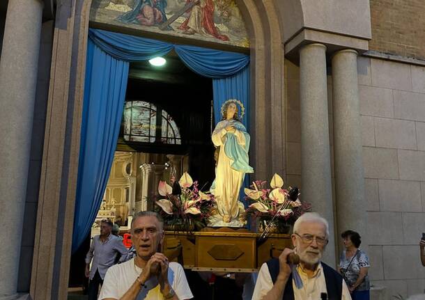 La processione di Sesto Calende