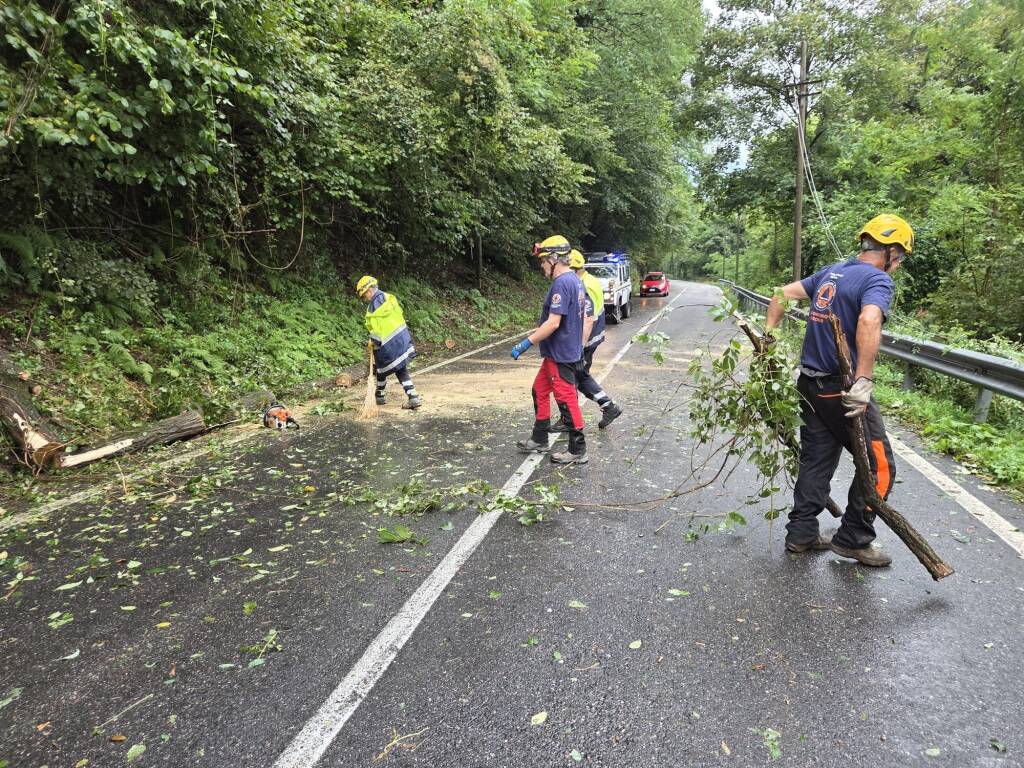 foto di castello cabiaglio - foto della protezione civile intercomunale valcuvia
