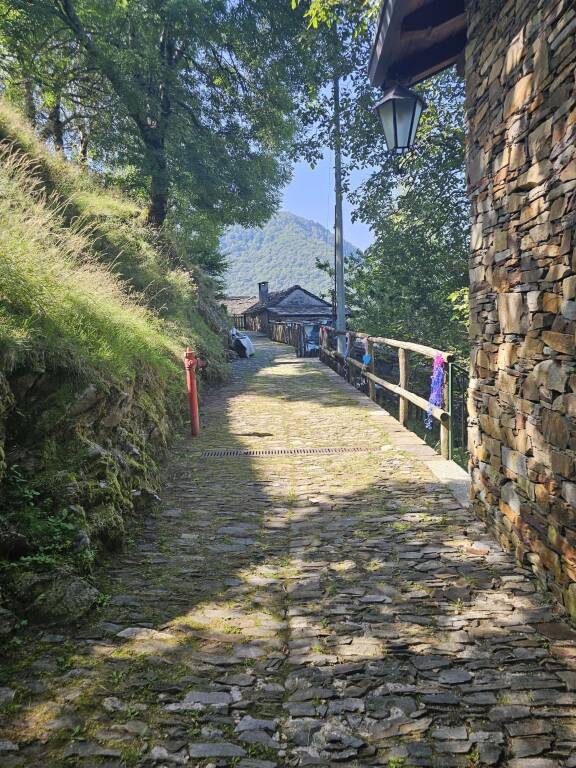 Monteviasco, il giorno della ripartenza della funivia