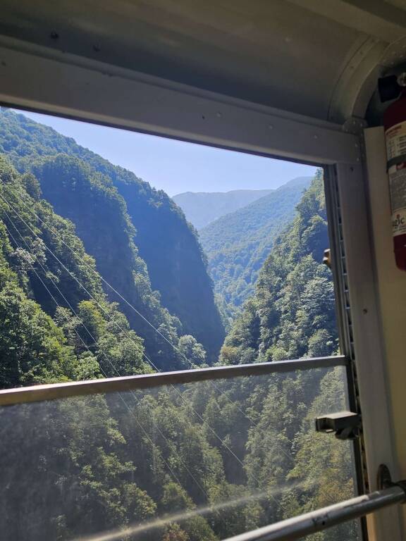 Monteviasco, il giorno della ripartenza della funivia