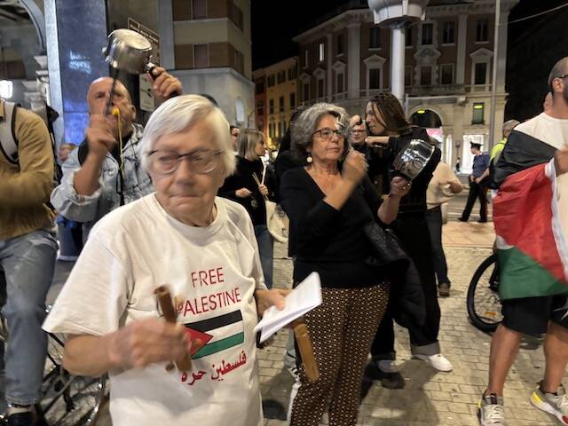 Quarta domenica con le pentole per Gaza