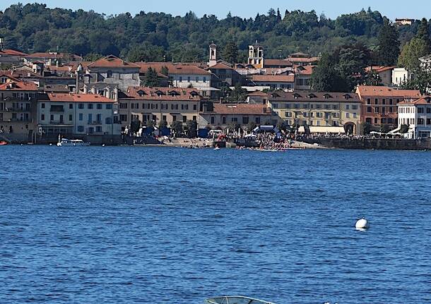 traversata lago maggiore angera arona