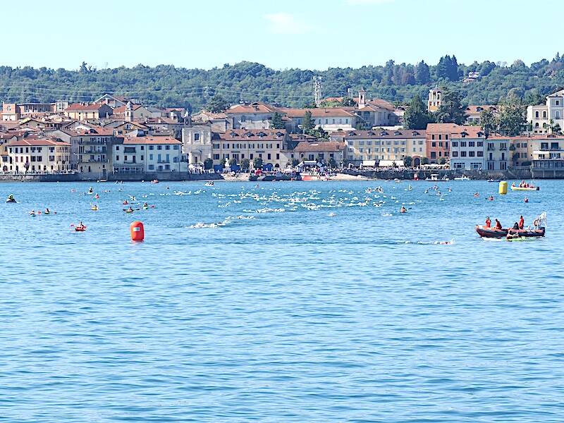 traversata lago maggiore angera arona
