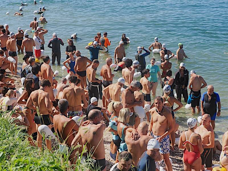 traversata lago maggiore angera arona
