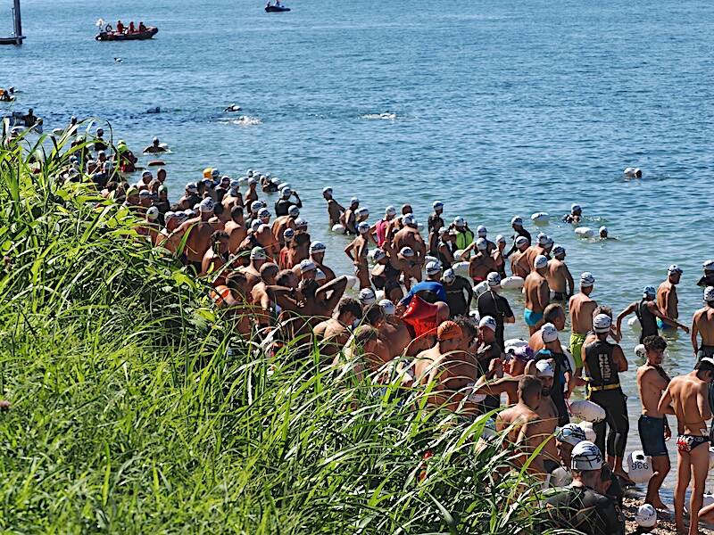 traversata lago maggiore angera arona