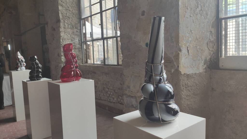 L'Orbital Festival accende l'ex-copertificio di Besozzo