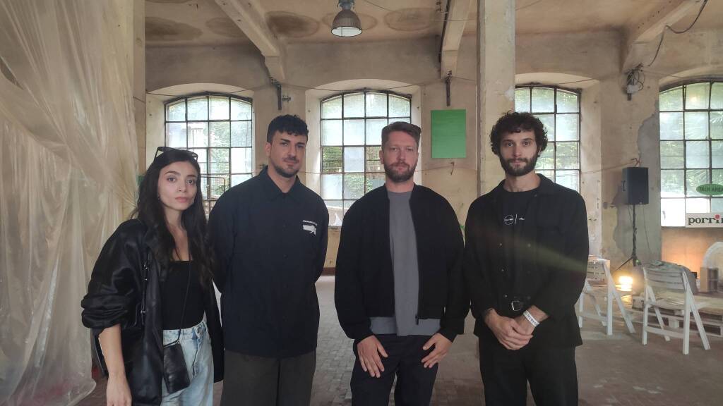 L'Orbital Festival accende l'ex-copertificio di Besozzo