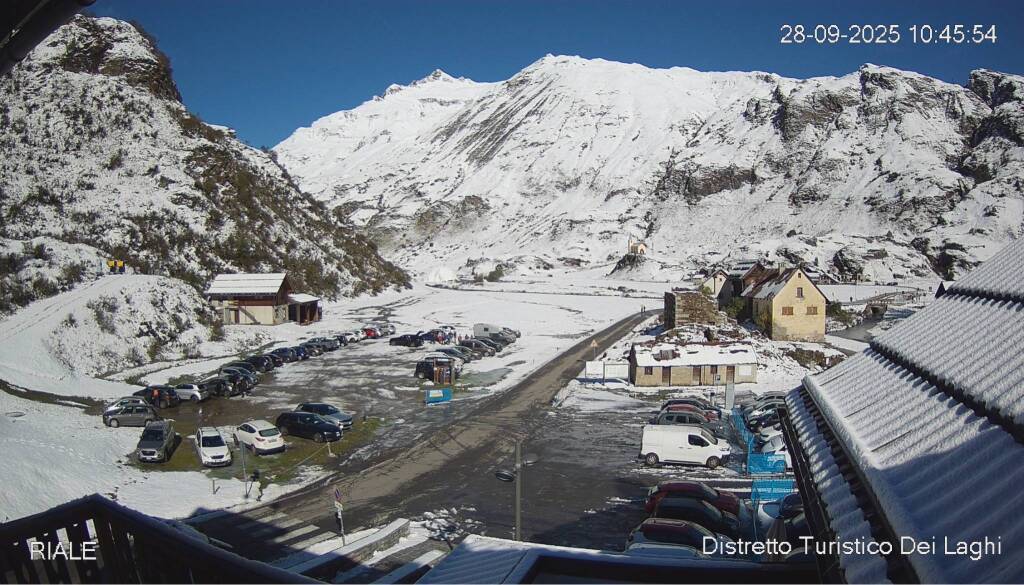 La prima neve di fine 2025 in val Formazza