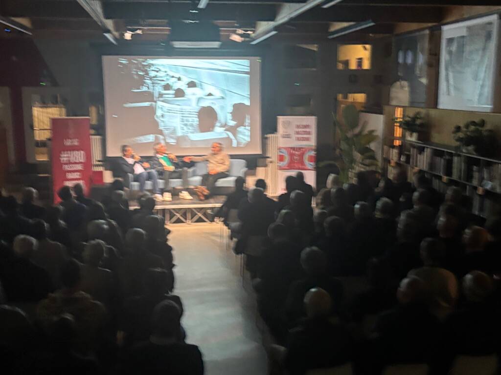 Carlo Meazza racconta la pallacanestro Varese 