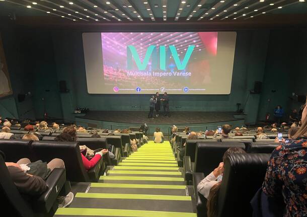 Ed"ardo Leo al Multisala Impero di Varese presenta il film "Per te!