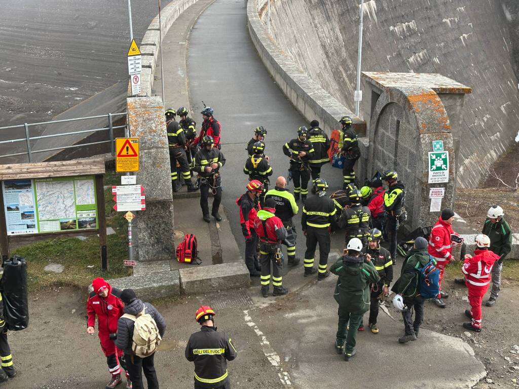 Esercitazione alla diga di Toggia: simulato il recupero di un lavoratore ferito in ambiente confinato