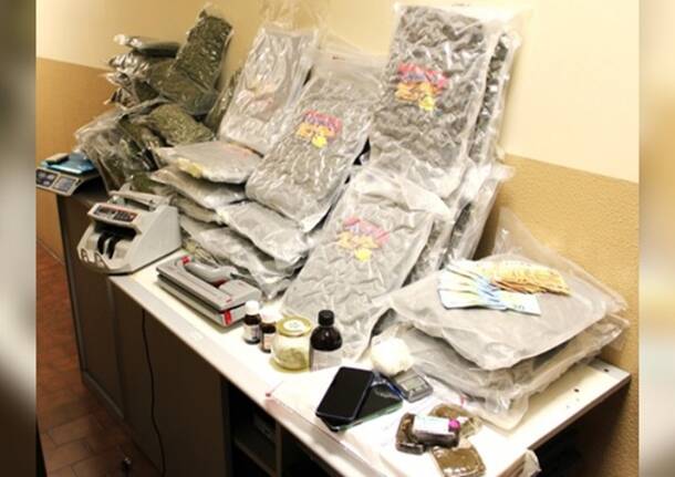 polizia marijuna cadrezzate con osmate