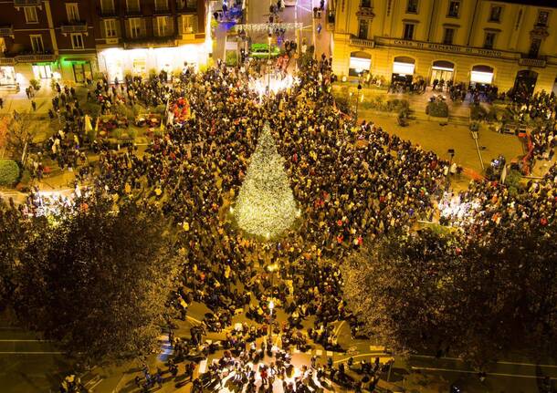 Albero di Natale Arona - ph. Alberto Gusmeroli 