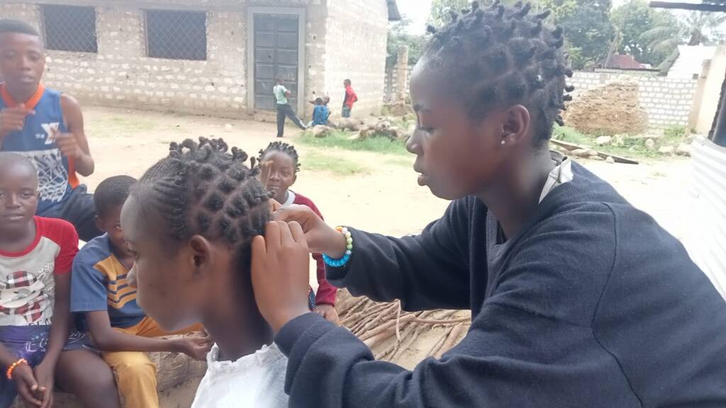 Anche alla scuola di Gede in Kenya Natale è alle porte