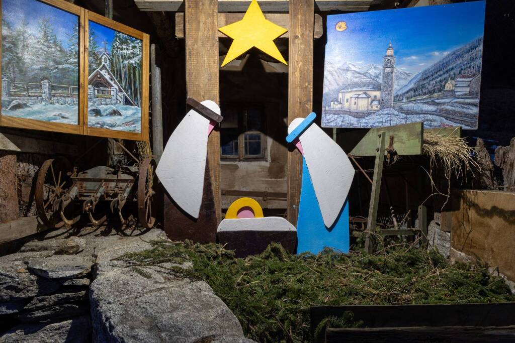 Crodo si illumina per Natale: saranno 71 i "Presepi sull'acqua" 