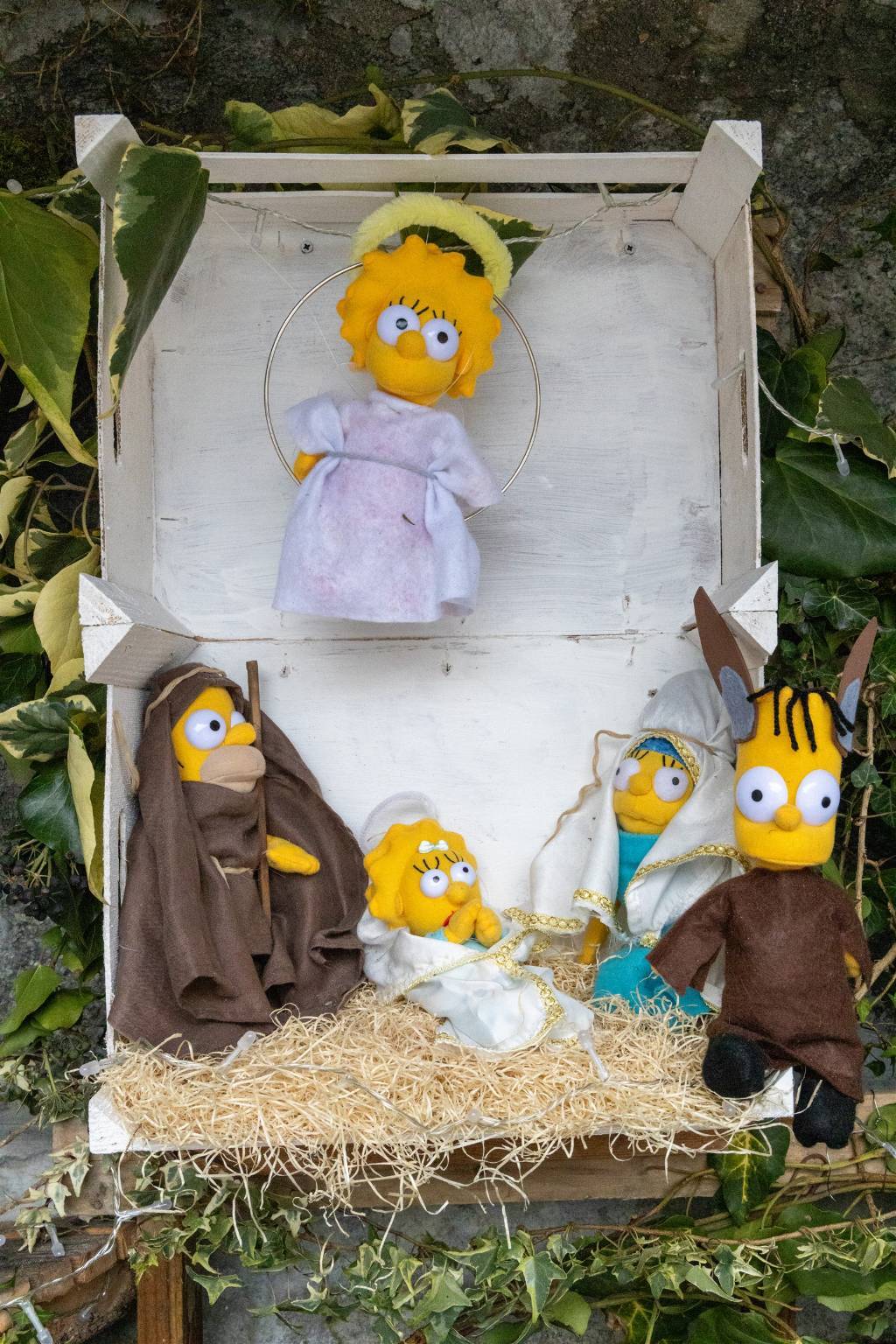 Crodo si illumina per Natale: saranno 71 i "Presepi sull'acqua" 