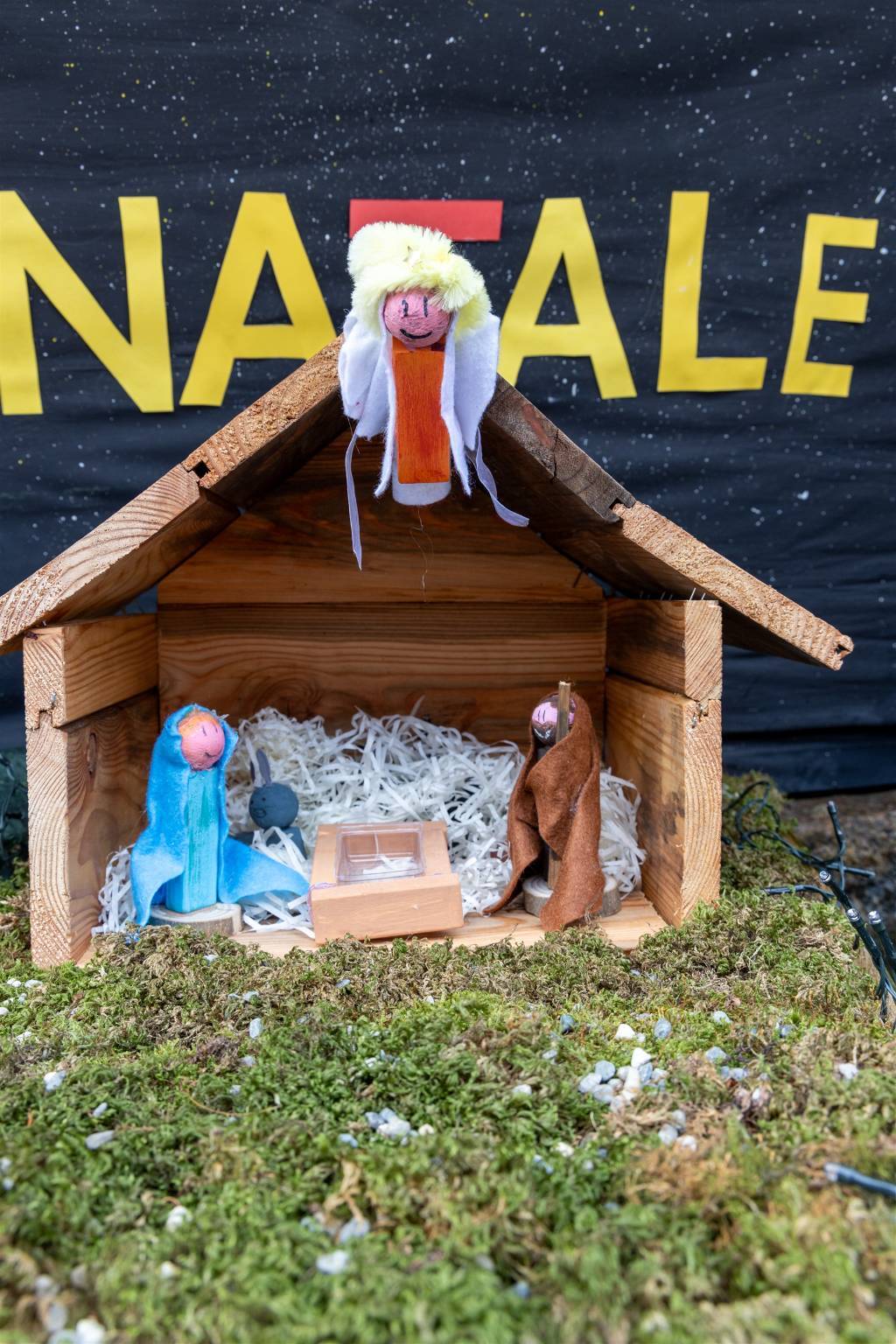 Crodo si illumina per Natale: saranno 71 i "Presepi sull'acqua" 