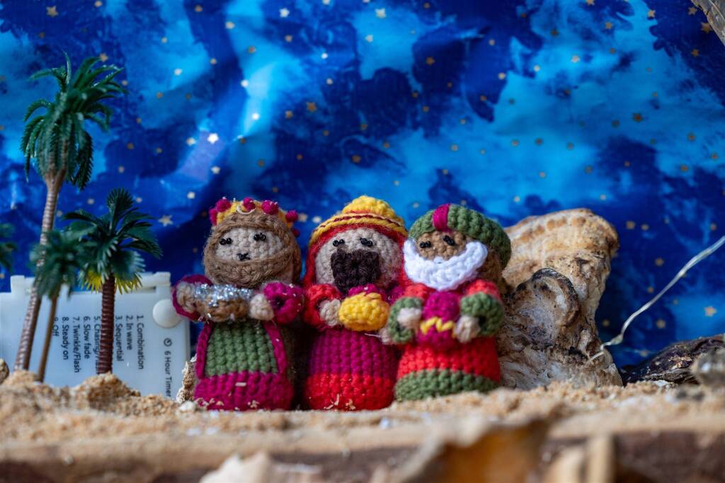 Crodo si illumina per Natale: saranno 71 i "Presepi sull'acqua" 
