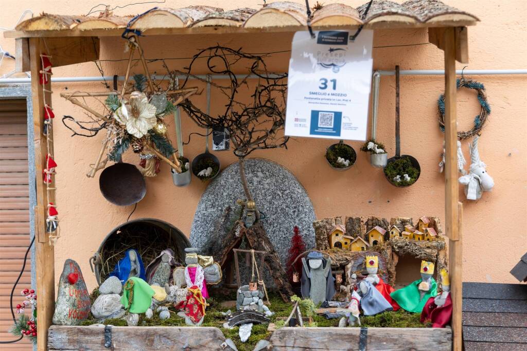 Crodo si illumina per Natale: saranno 71 i "Presepi sull'acqua" 