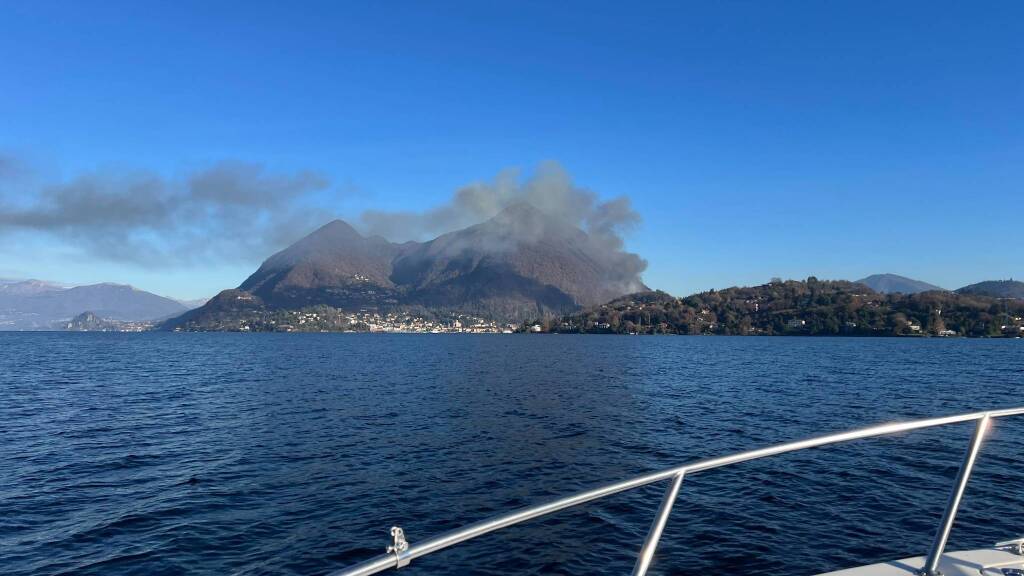 incendio Laveno Mombello 29 novembre