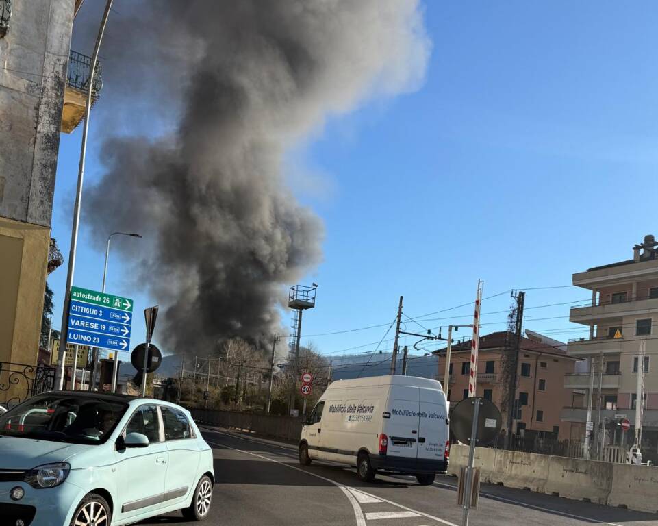 incendio Laveno Mombello 29 novembre